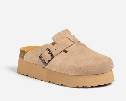 Ugg Women Aussie Platform Soft Footbed