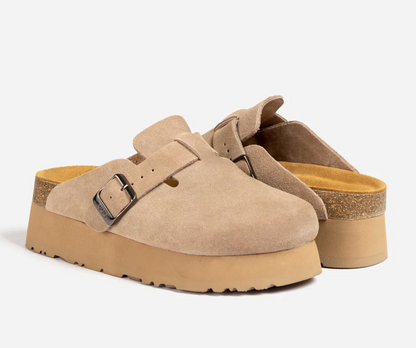 Ugg Women Aussie Platform Soft Footbed